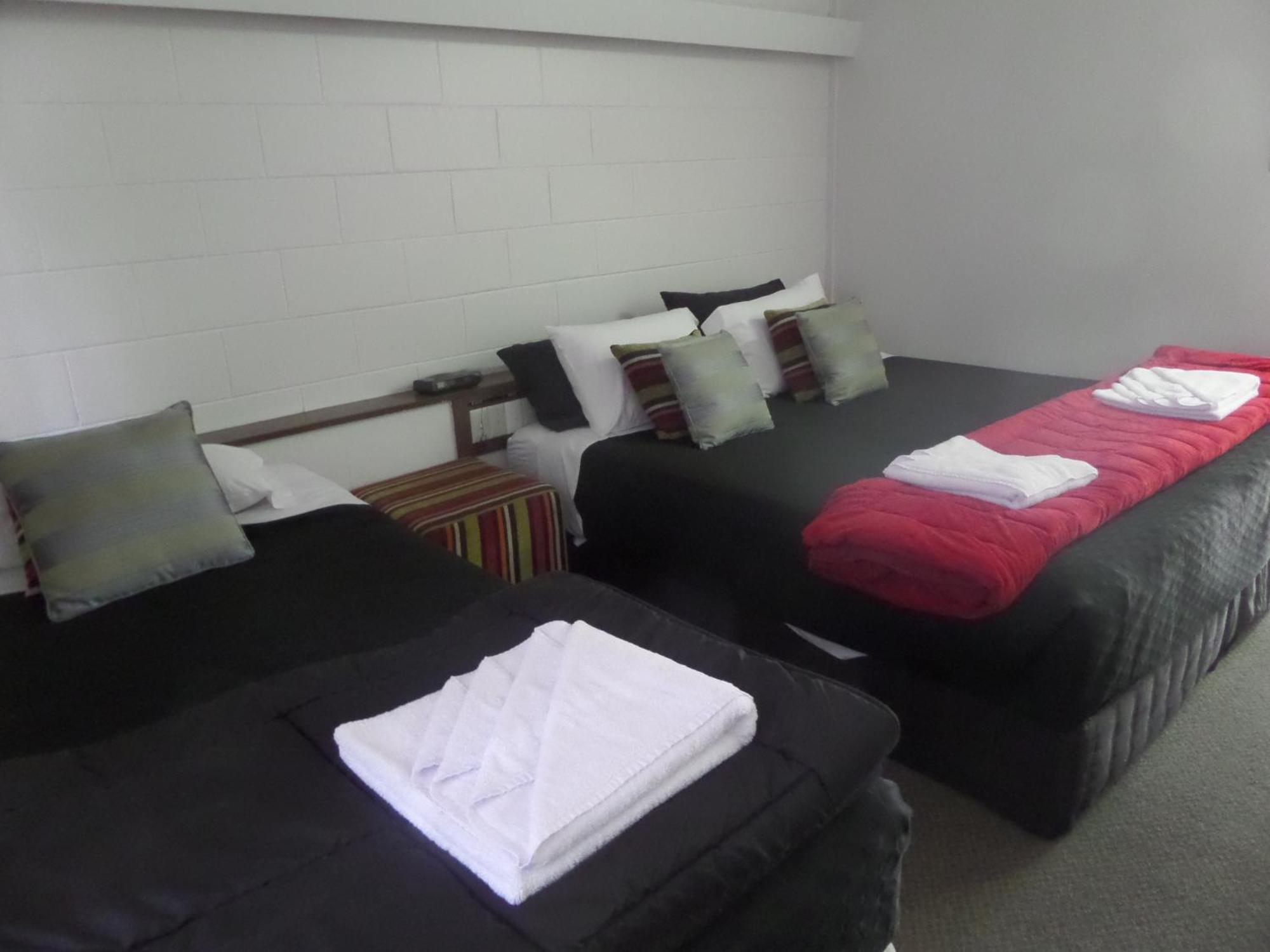 Motel Oasis Кингарой Номер фото