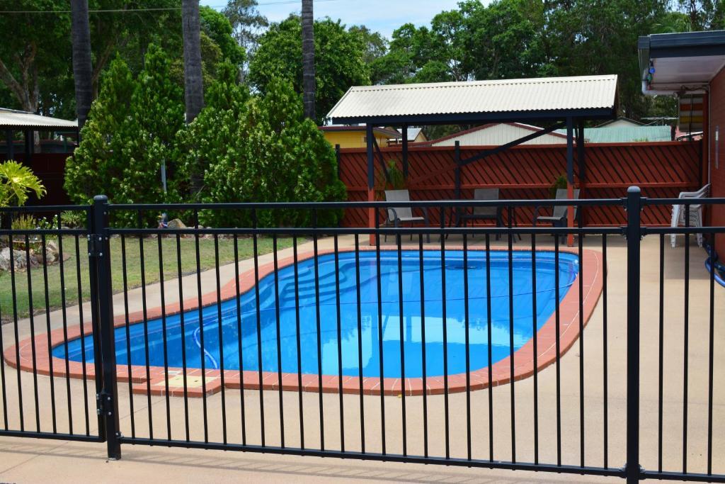 Motel Oasis Кингарой Экстерьер фото